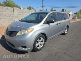 2011 Toyota Sienna 7-Passenger 119.3" WB