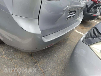 2011 Toyota Sienna LE 8-Passenger 119.3" WB - miniatura 28