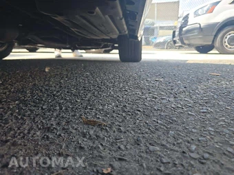 2011 Toyota Sienna LE 8-Passenger 119.3" WB - miniatura 18