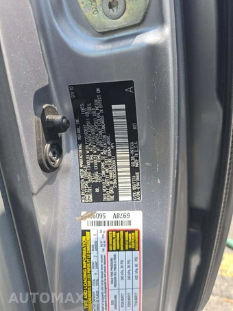 2011 Toyota Sienna LE 8-Passenger 119.3" WB - miniatura 5