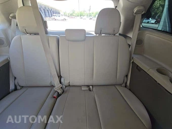 2011 Toyota Sienna Limited 7-Passenger 119.3" WB - miniatura 14