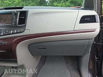 2011 Toyota Sienna XLE 8-Passenger 119.3" WB - miniatura 20