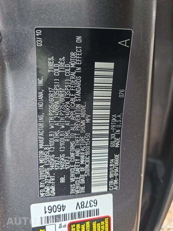 2011 Toyota Sienna XLE 8-Passenger 119.3" WB - miniatura 5