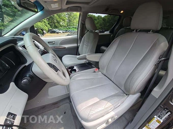 2011 Toyota Sienna XLE 8-Passenger 119.3" WB - miniatura 6
