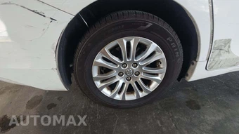 2011 Toyota Sienna XLE 8-Passenger 119.3" WB - miniatura 27