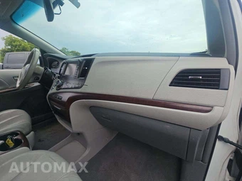 2011 Toyota Sienna XLE 8-Passenger 119.3" WB - miniatura 19
