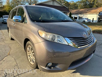 2011 Toyota Sienna XLE 8-Passenger 119.3" WB - miniatura 2
