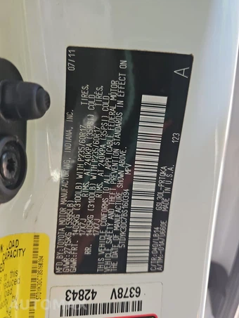 2011 Toyota Sienna XLE 8-Passenger 119.3" WB - miniatura 15