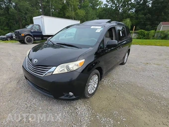 2011 Toyota Sienna XLE 8-Passenger 119.3" WB