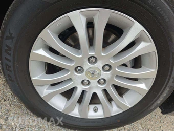 2011 Toyota Sienna XLE 8-Passenger 119.3" WB - miniatura 21