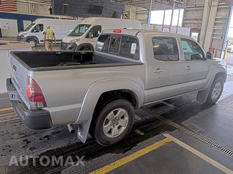 2011 Toyota Tacoma Crew Cab Medium Bed – miniatura 4