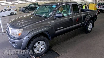 2011 Toyota Tacoma Extended Cab Medium Bed w/Rear Doors