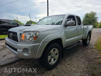 2011 Toyota Tacoma PreRunner Extended Cab Medium Bed w/Rear Doors