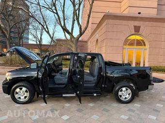2011 Toyota Tundra Limited Crew Cab Short Bed - miniatura 11