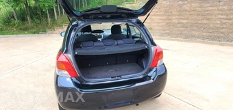 2011 Toyota Yaris Hatchback - miniatura 11
