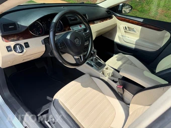 2011 Volkswagen CC Lux – miniatura 5