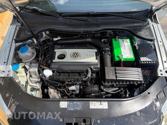 2011 Volkswagen CC Lux – miniatura 9
