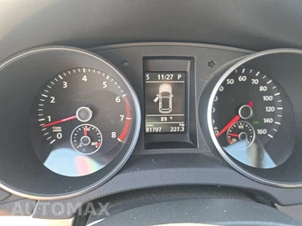 2011 Volkswagen Golf Comfortline Hatchback – miniatura 12