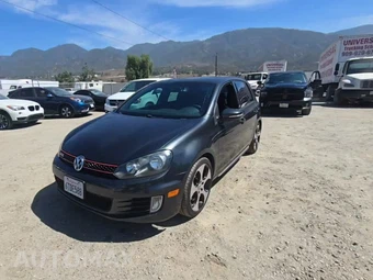 2011 Volkswagen GTI w/Sunroof