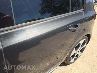 2011 Volkswagen GTI w/Sunroof - miniatura 24