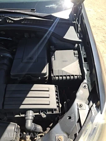 2011 Volkswagen GTI w/Sunroof - miniatura 31