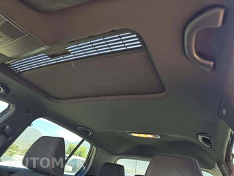 2011 Volkswagen GTI w/Sunroof - miniatura 8