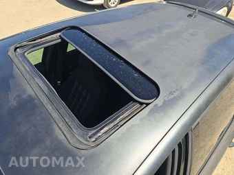 2011 Volkswagen GTI w/Sunroof - miniatura 9