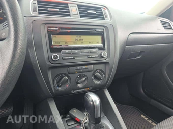 2011 Volkswagen Jetta Sedan - miniatura 10