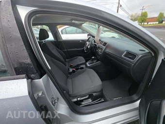 2011 Volkswagen Jetta Sedan - miniatura 18