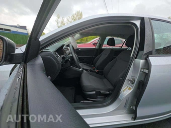 2011 Volkswagen Jetta Sedan - miniatura 6