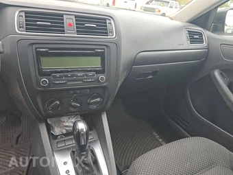 2011 Volkswagen Jetta Sedan S - miniatura 11
