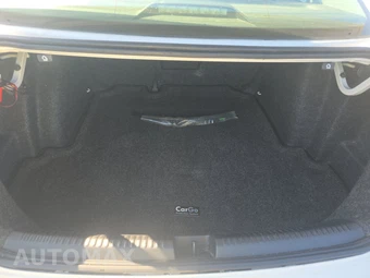 2011 Volkswagen Jetta Sedan SE – miniatura 16