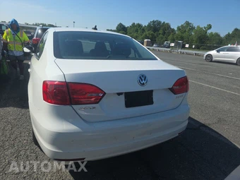 2011 Volkswagen Jetta Sedan SE – miniatura 5