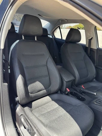 2011 Volkswagen Jetta Sedan SE w/Convenience - miniatura 10