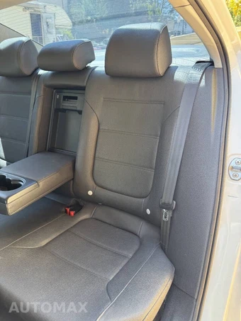2011 Volkswagen Jetta Sedan SE w/Convenience - miniatura 25