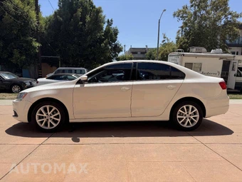 2011 Volkswagen Jetta Sedan SE w/Convenience - miniatura 4