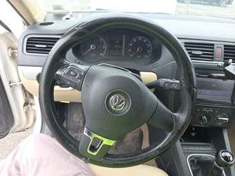 2011 Volkswagen Jetta Sedan TDI LE - miniatura 10