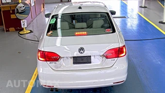 2011 Volkswagen Jetta Sedan TDI LE - miniatura 5