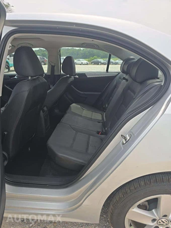 2011 Volkswagen Jetta Sedan TDI w/Navigation – miniatura 10