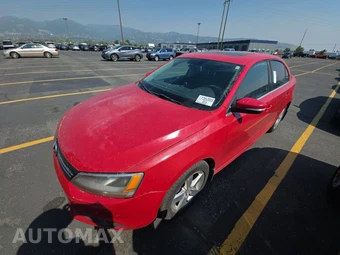 2011 Volkswagen Jetta Sedan TDI w/Navigation