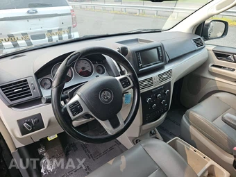 2011 Volkswagen Routan SE w/Rear Seat Entertainment & Navigation 121.2" WB – miniatura 11