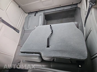 2011 Volkswagen Routan SE w/Rear Seat Entertainment & Navigation 121.2" WB – miniatura 14