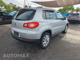 2011 Volkswagen Tiguan Comfortline - miniatura 4