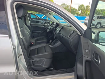 2011 Volkswagen Tiguan Comfortline - miniatura 8