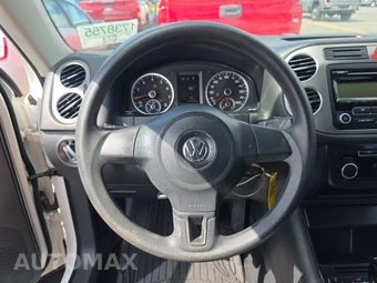 2011 Volkswagen Tiguan S – miniatura 10