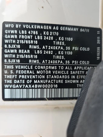 2011 Volkswagen Tiguan S – miniatura 14