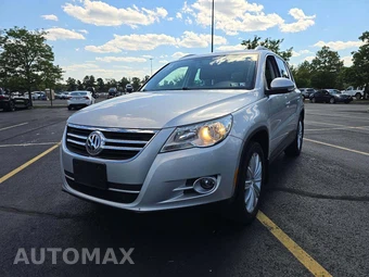 2011 Volkswagen Tiguan SE 4MOTION