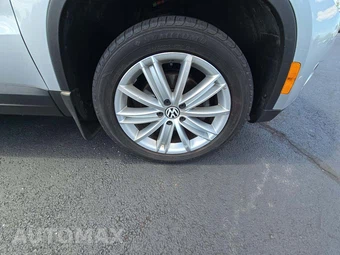 2011 Volkswagen Tiguan SE 4MOTION - miniatura 26