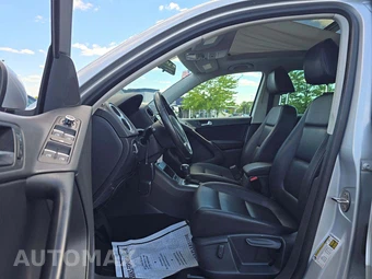 2011 Volkswagen Tiguan SE 4MOTION - miniatura 6
