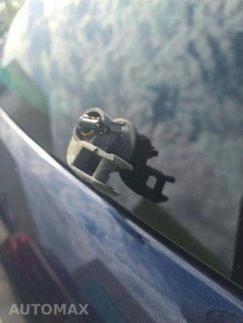 2011 Volkswagen Touareg TDI Sport - miniatura 3